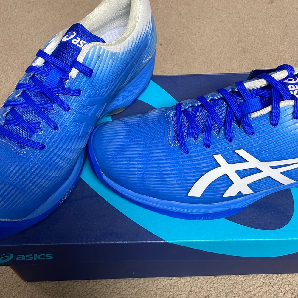 Asics Blue and White Solution Speed FF Athletic Shoes. NEW!